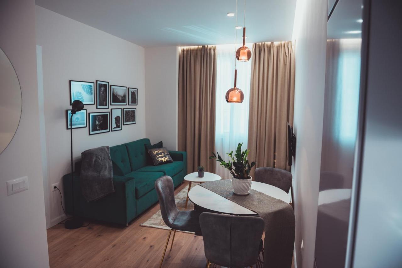 Tam Skanderbeg Square City Center Apartment No2 Tirana Kültér fotó
