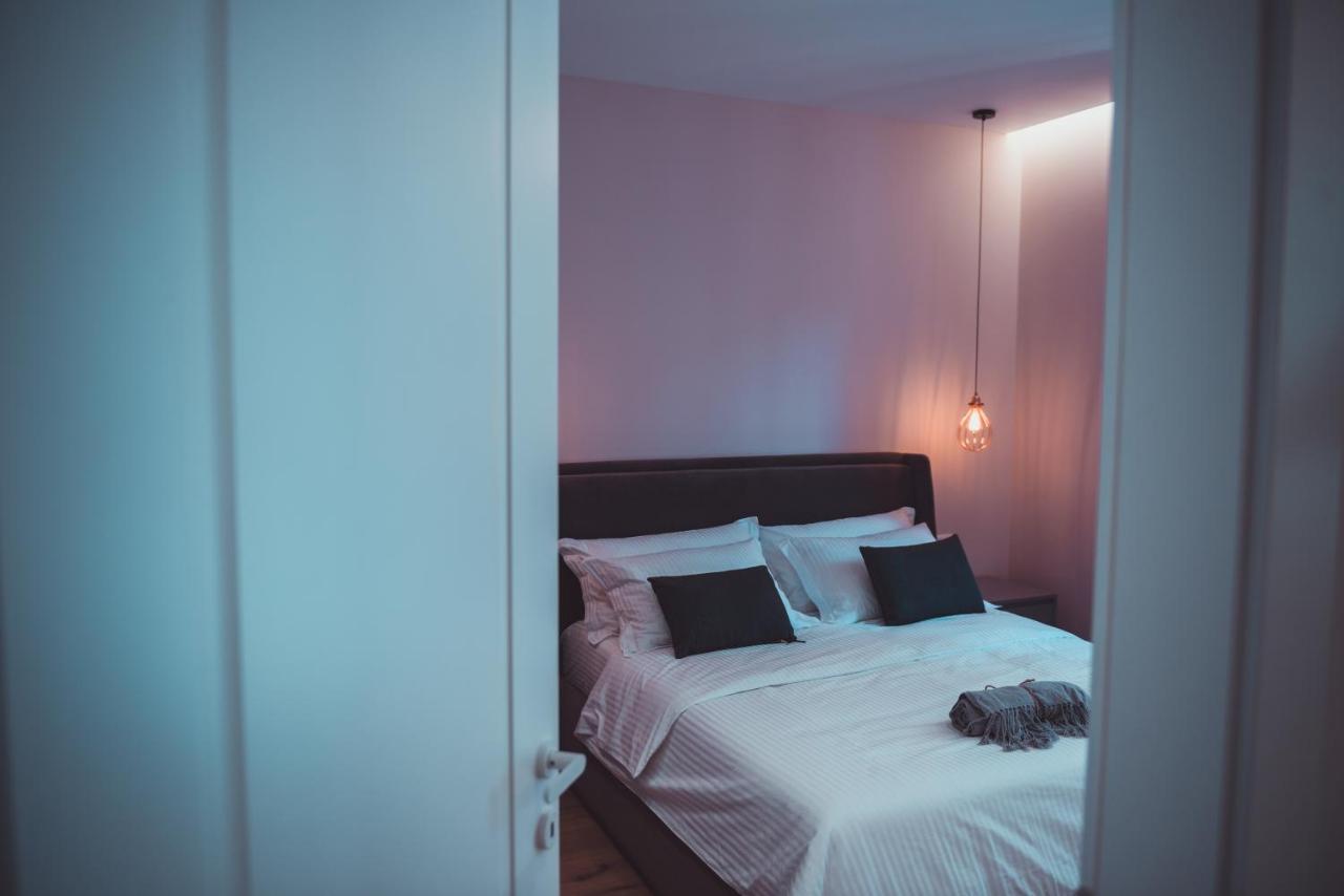 Tam Skanderbeg Square City Center Apartment No2 Tirana Kültér fotó